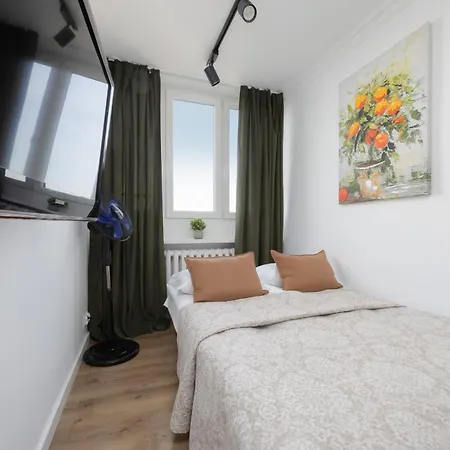 Apartment Cosy In The Centre Of By Renters *