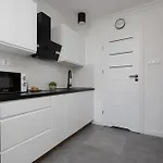 Appartement Center Affordable & Cozy By Renters Varsovie