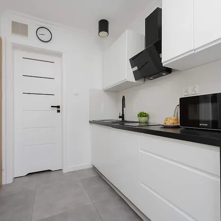Apartament Center Affordable & Cozy By Renters